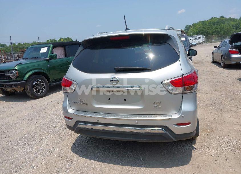 Photo 16 of 2015 Nissan Pathfinder SL (VIN 5N1AR2MM0FC605299)