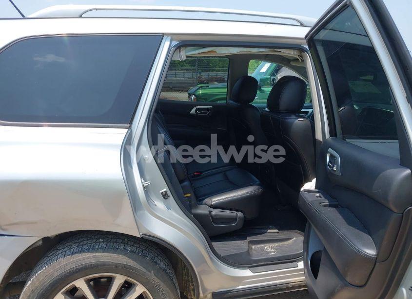 Photo 8 of 2015 Nissan Pathfinder SL (VIN 5N1AR2MM0FC605299)