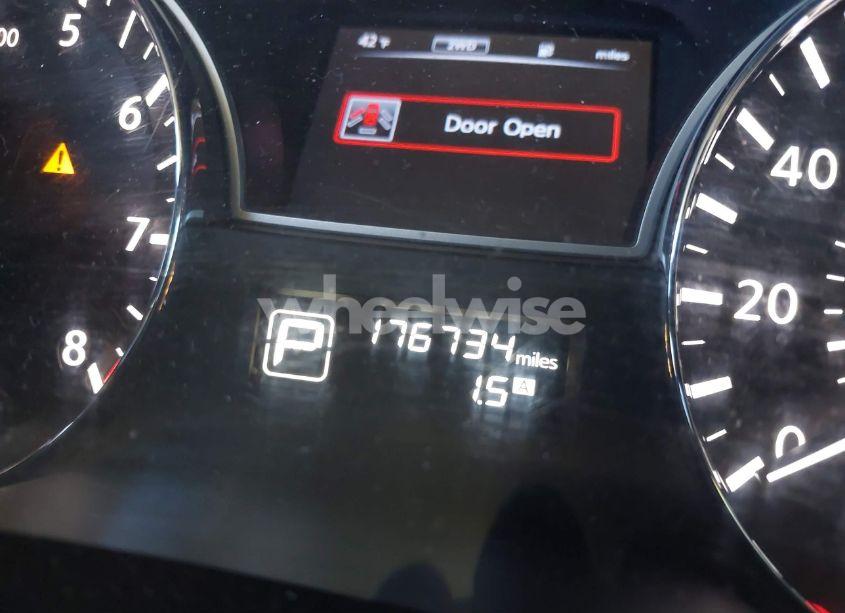 Photo 15 of 2015 Nissan Pathfinder SL (VIN 5N1AR2MM0FC621423)