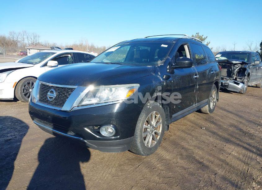 Photo 2 of 2015 Nissan Pathfinder SL (VIN 5N1AR2MM0FC621423)