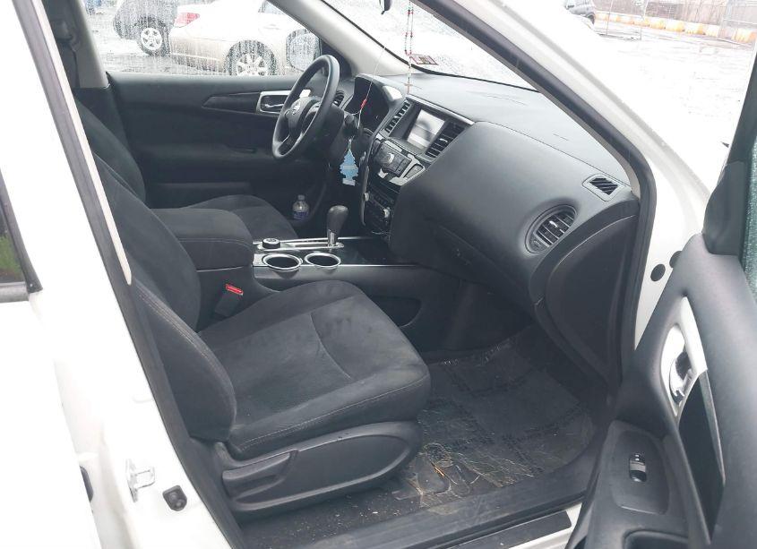 Photo 5 of 2015 Nissan Pathfinder S (VIN 5N1AR2MM0FC621826)