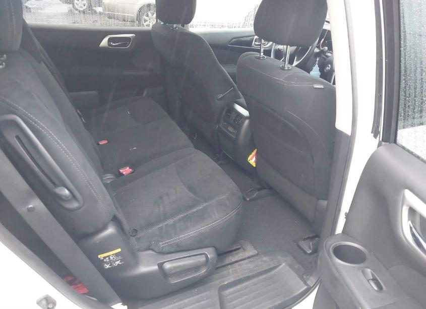 Photo 8 of 2015 Nissan Pathfinder S (VIN 5N1AR2MM0FC621826)