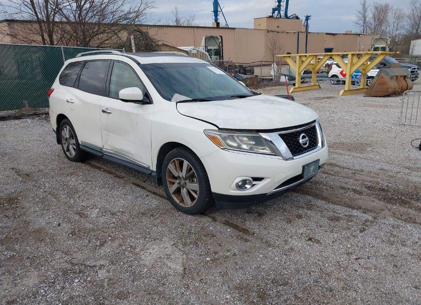 2015 Nissan Pathfinder PLATINUM (VIN 5N1AR2MM0FC635533) main photo