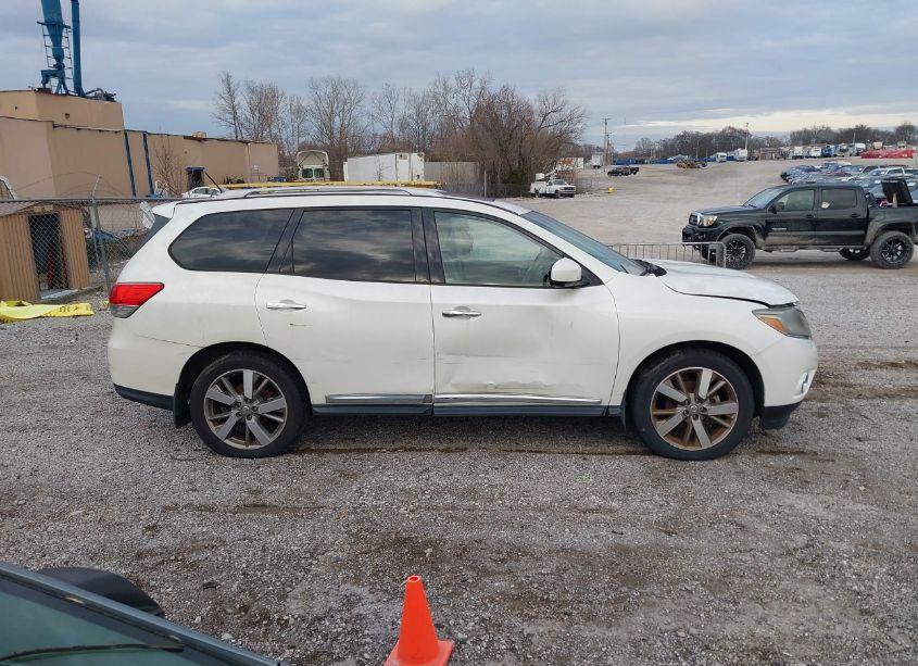 Photo 13 of 2015 Nissan Pathfinder PLATINUM (VIN 5N1AR2MM0FC635533)