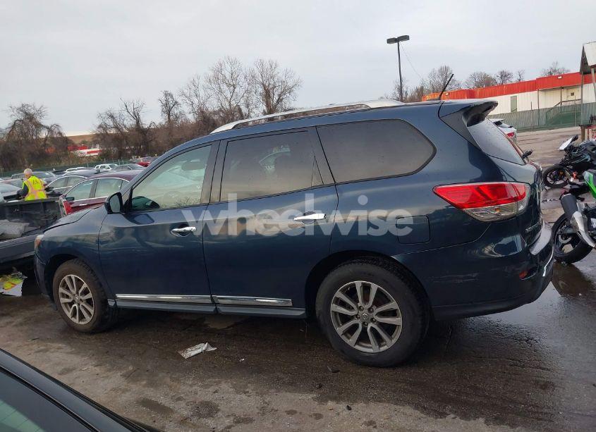 Photo 14 of 2015 Nissan Pathfinder SL (VIN 5N1AR2MM0FC636584)