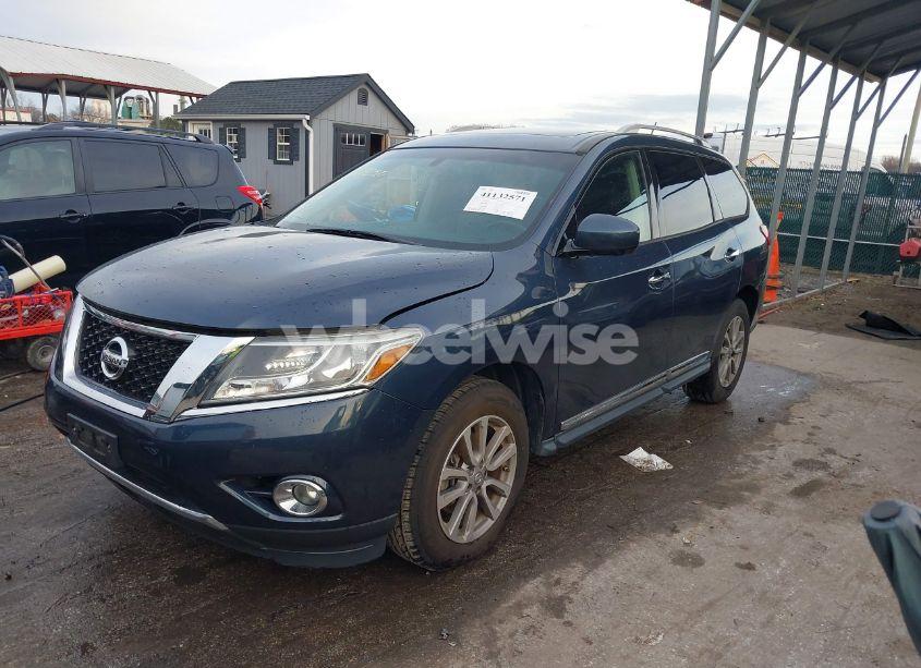 Photo 2 of 2015 Nissan Pathfinder SL (VIN 5N1AR2MM0FC636584)