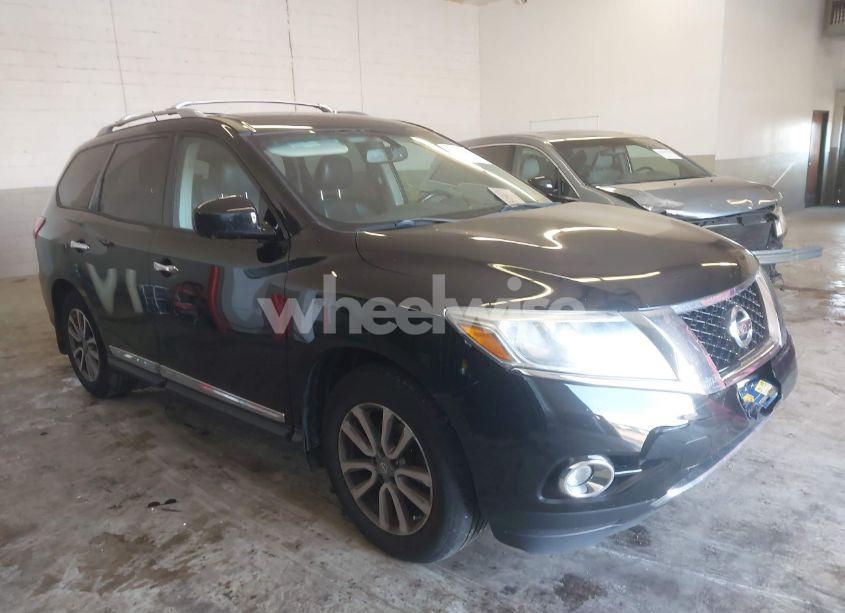 2015 Nissan Pathfinder SL (VIN 5N1AR2MM0FC676437) main photo