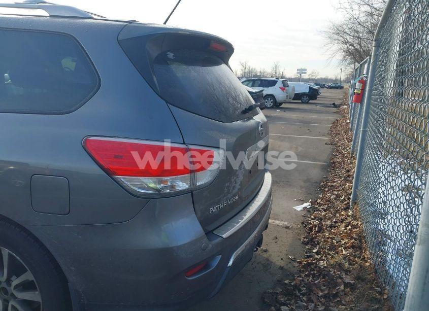 Photo 16 of 2015 Nissan Pathfinder SL (VIN 5N1AR2MM0FC691679)