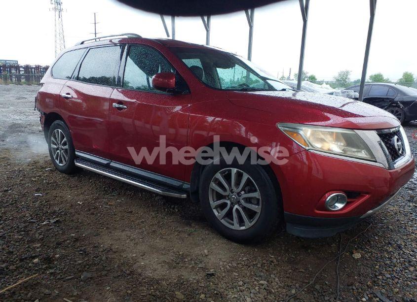 2016 Nissan Pathfinder SV (VIN 5N1AR2MM0GC605398) main photo