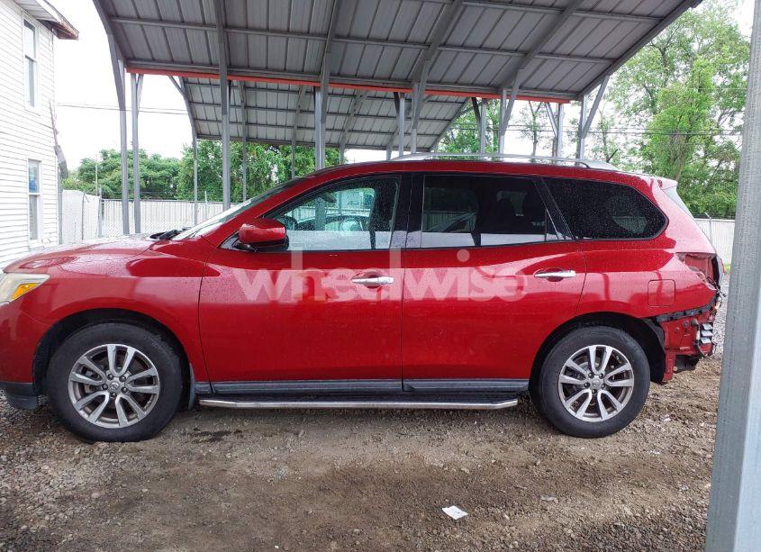 Photo 15 of 2016 Nissan Pathfinder SV (VIN 5N1AR2MM0GC605398)