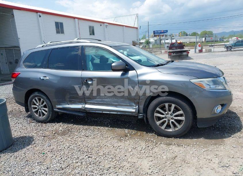 Photo 13 of 2016 Nissan Pathfinder SL (VIN 5N1AR2MM0GC622895)