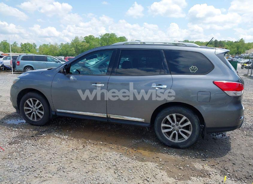 Photo 14 of 2016 Nissan Pathfinder SL (VIN 5N1AR2MM0GC622895)