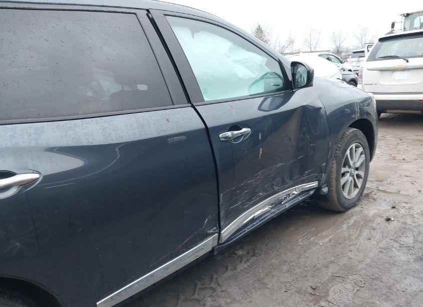 Photo 6 of 2016 Nissan Pathfinder SL (VIN 5N1AR2MM0GC633959)