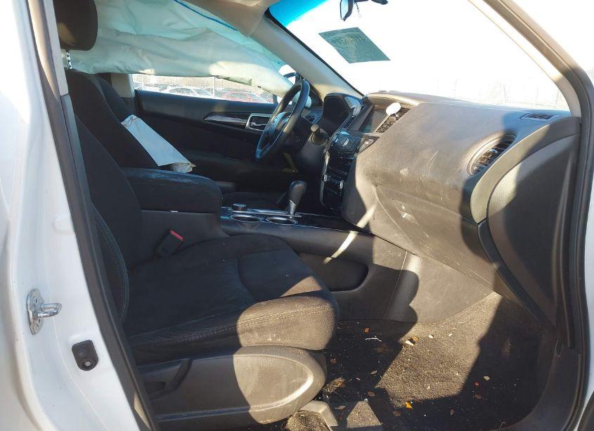 Photo 5 of 2016 Nissan Pathfinder S (VIN 5N1AR2MM0GC636182)
