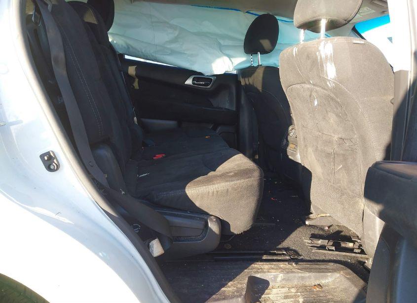 Photo 8 of 2016 Nissan Pathfinder S (VIN 5N1AR2MM0GC636182)