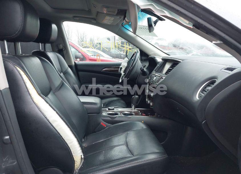 Photo 5 of 2016 Nissan Pathfinder PLATINUM/S/SL/SV (VIN 5N1AR2MM0GC647618)