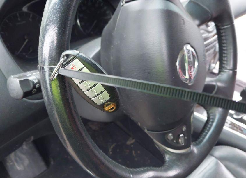 Photo 11 of 2013 Nissan Pathfinder SL (VIN 5N1AR2MM1DC615076)