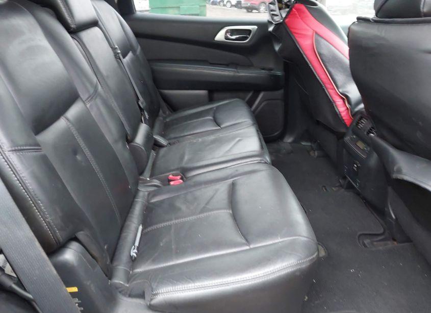 Photo 8 of 2013 Nissan Pathfinder SL (VIN 5N1AR2MM1DC615076)