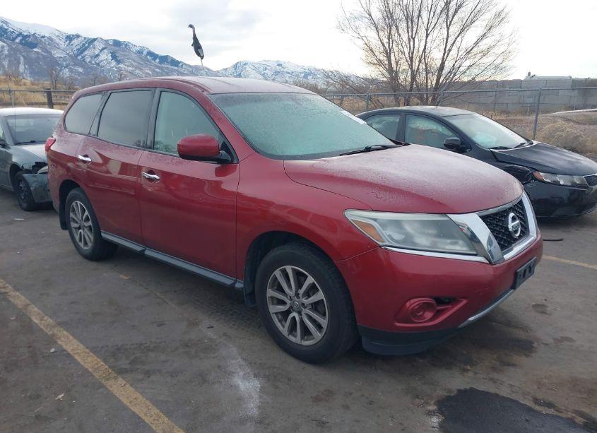2013 Nissan Pathfinder S (VIN 5N1AR2MM1DC628765) main photo