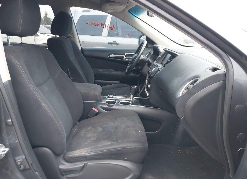 Photo 5 of 2013 Nissan Pathfinder SV (VIN 5N1AR2MM1DC630936)