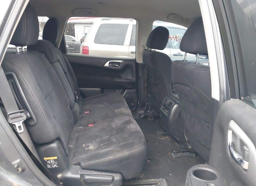 Photo 8 of 2013 Nissan Pathfinder SV (VIN 5N1AR2MM1DC630936)