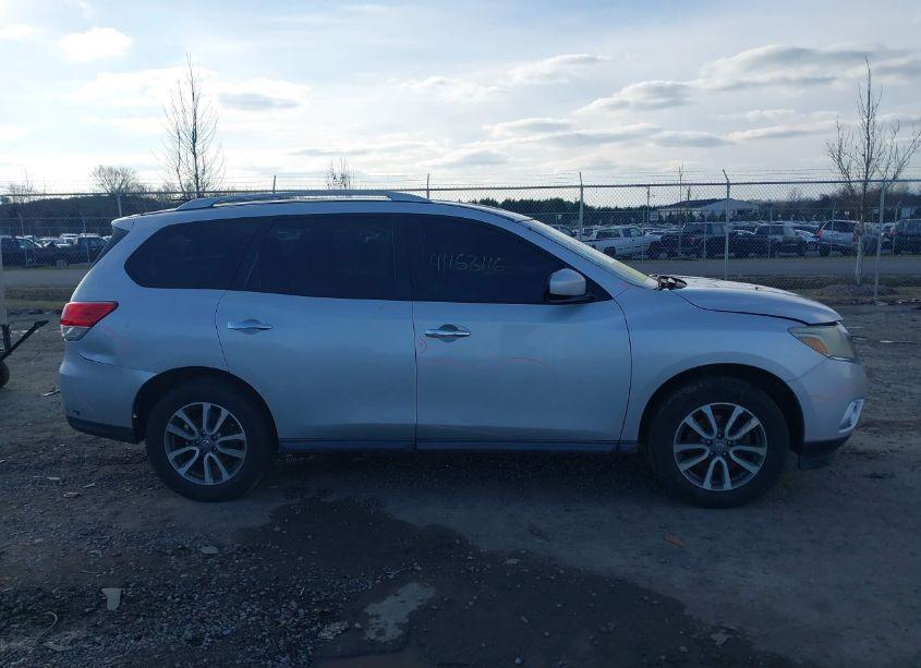 Photo 13 of 2013 Nissan Pathfinder SV (VIN 5N1AR2MM1DC635179)