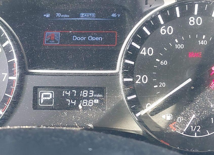 Photo 15 of 2013 Nissan Pathfinder SV (VIN 5N1AR2MM1DC635179)