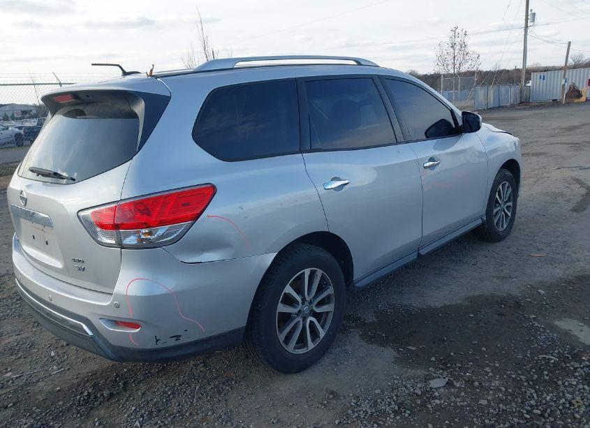 Photo 4 of 2013 Nissan Pathfinder SV (VIN 5N1AR2MM1DC635179)