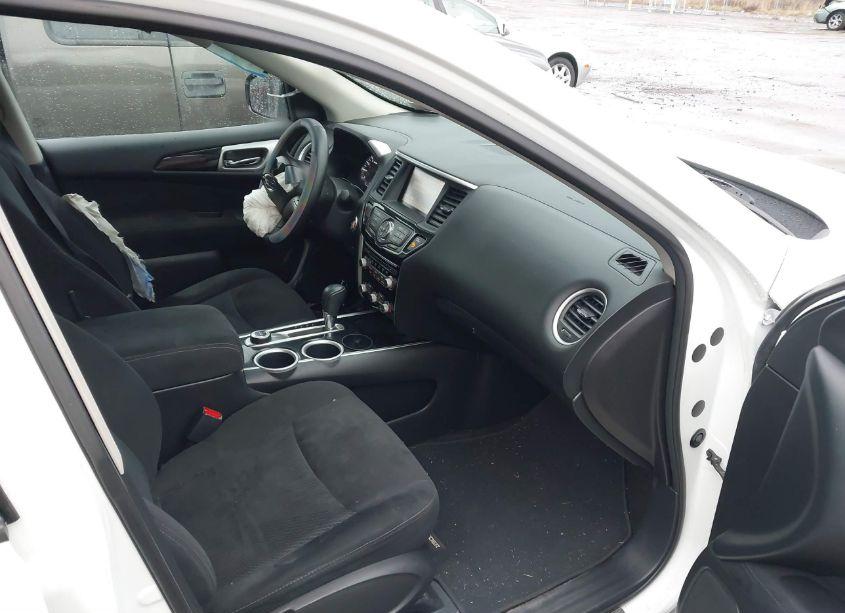 Photo 5 of 2013 Nissan Pathfinder SV (VIN 5N1AR2MM1DC681742)