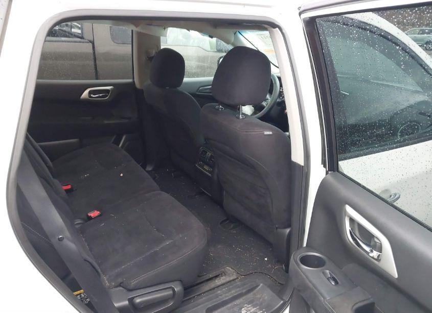 Photo 8 of 2013 Nissan Pathfinder SV (VIN 5N1AR2MM1DC681742)