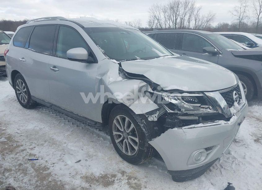 2014 Nissan Pathfinder SV (VIN 5N1AR2MM1EC632347) main photo