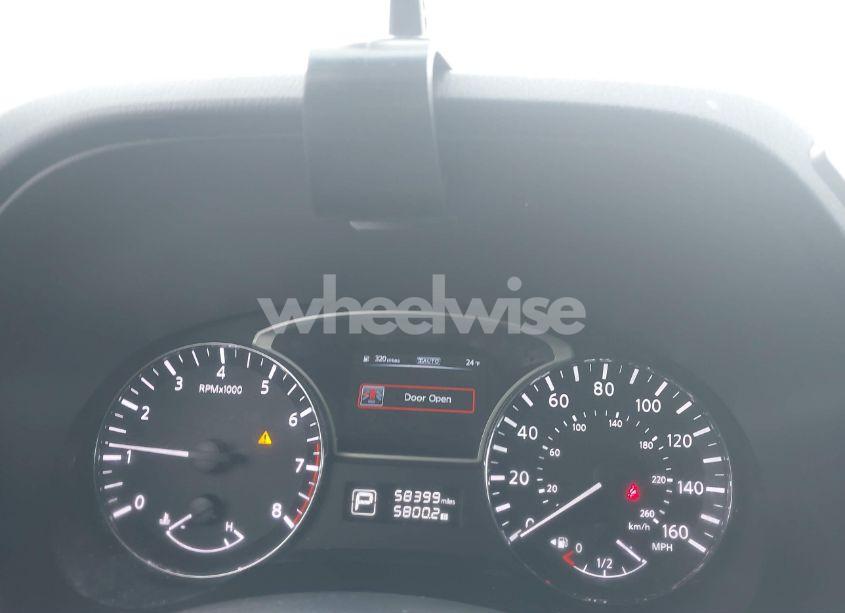 Photo 7 of 2014 Nissan Pathfinder SV (VIN 5N1AR2MM1EC632347)