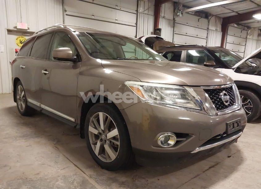 2014 Nissan Pathfinder PLATINUM (VIN 5N1AR2MM1EC728835) main photo