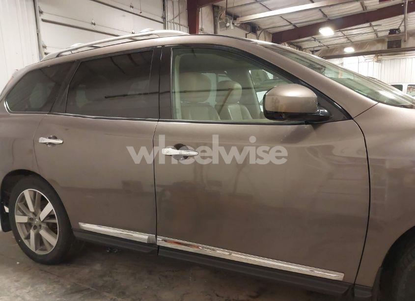 Photo 14 of 2014 Nissan Pathfinder PLATINUM (VIN 5N1AR2MM1EC728835)