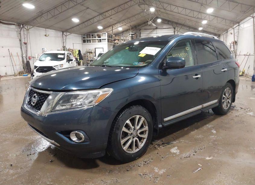Photo 2 of 2015 Nissan Pathfinder SL (VIN 5N1AR2MM1FC600449)