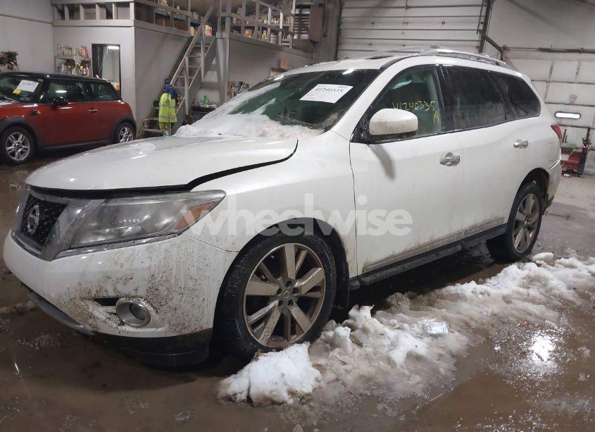 Photo 2 of 2015 Nissan Pathfinder PLATINUM (VIN 5N1AR2MM1FC621382)