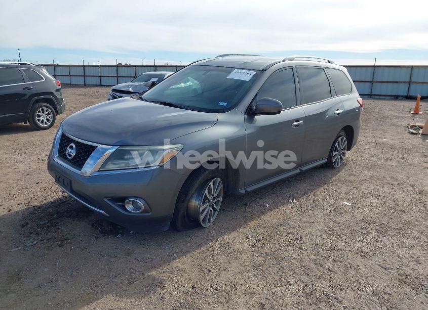 Photo 2 of 2015 Nissan Pathfinder PLATINUM/S/SL/SV (VIN 5N1AR2MM1FC660943)