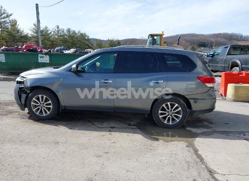 Photo 14 of 2015 Nissan Pathfinder S (VIN 5N1AR2MM1FC674597)