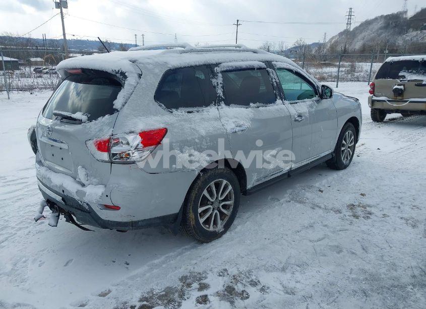 Photo 4 of 2015 Nissan Pathfinder SL (VIN 5N1AR2MM1FC675197)