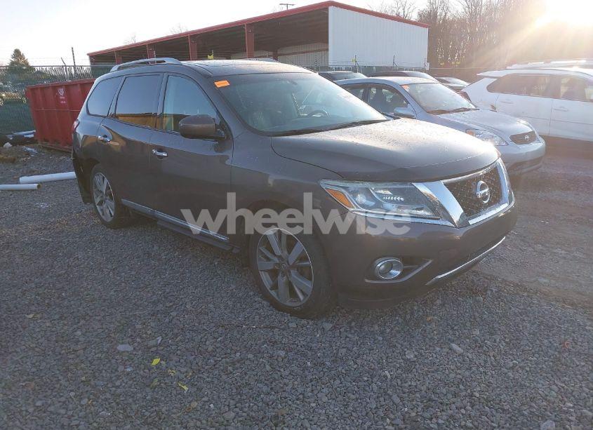 2015 Nissan Pathfinder PLATINUM (VIN 5N1AR2MM1FC683168) main photo