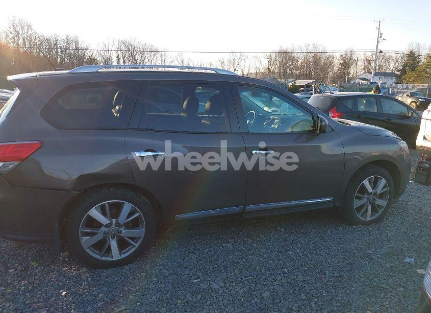 Photo 13 of 2015 Nissan Pathfinder PLATINUM (VIN 5N1AR2MM1FC683168)