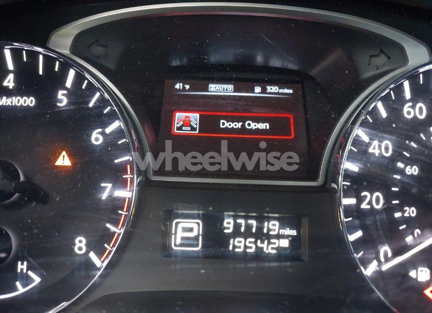 Photo 16 of 2015 Nissan Pathfinder PLATINUM/S/SL/SV (VIN 5N1AR2MM1FC683770)