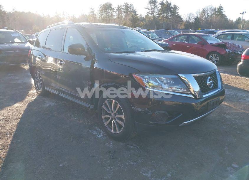 2015 Nissan Pathfinder S (VIN 5N1AR2MM1FC683879) main photo