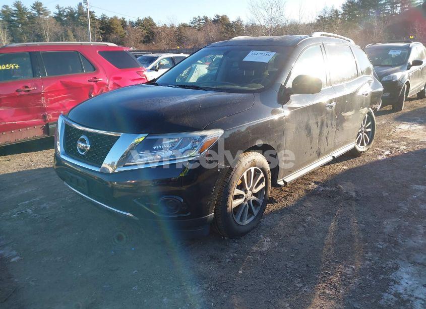 Photo 2 of 2015 Nissan Pathfinder S (VIN 5N1AR2MM1FC683879)