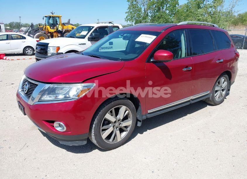 Photo 2 of 2015 Nissan Pathfinder PLATINUM (VIN 5N1AR2MM1FC707940)