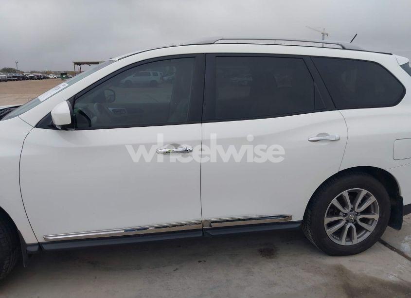 Photo 14 of 2015 Nissan Pathfinder SL (VIN 5N1AR2MM1FC708974)