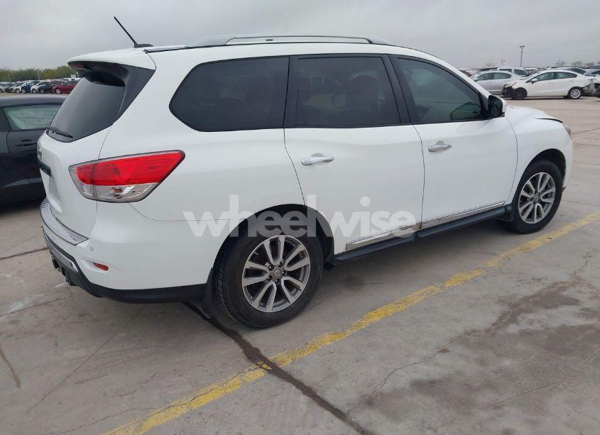 Photo 4 of 2015 Nissan Pathfinder SL (VIN 5N1AR2MM1FC708974)