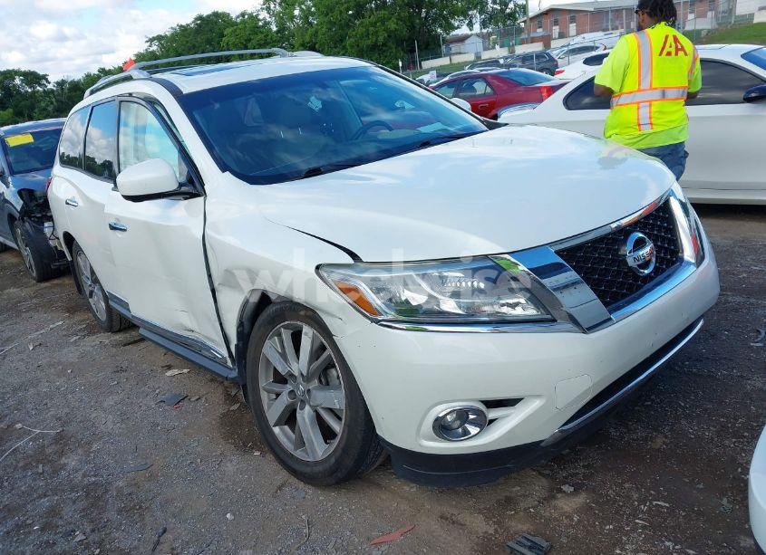 2016 Nissan Pathfinder PLATINUM (VIN 5N1AR2MM1GC605264) main photo