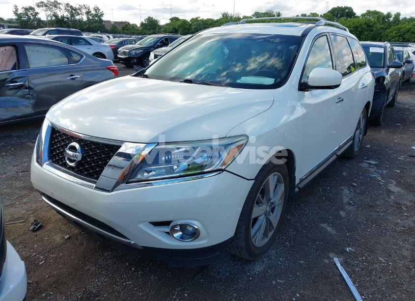 Photo 2 of 2016 Nissan Pathfinder PLATINUM (VIN 5N1AR2MM1GC605264)