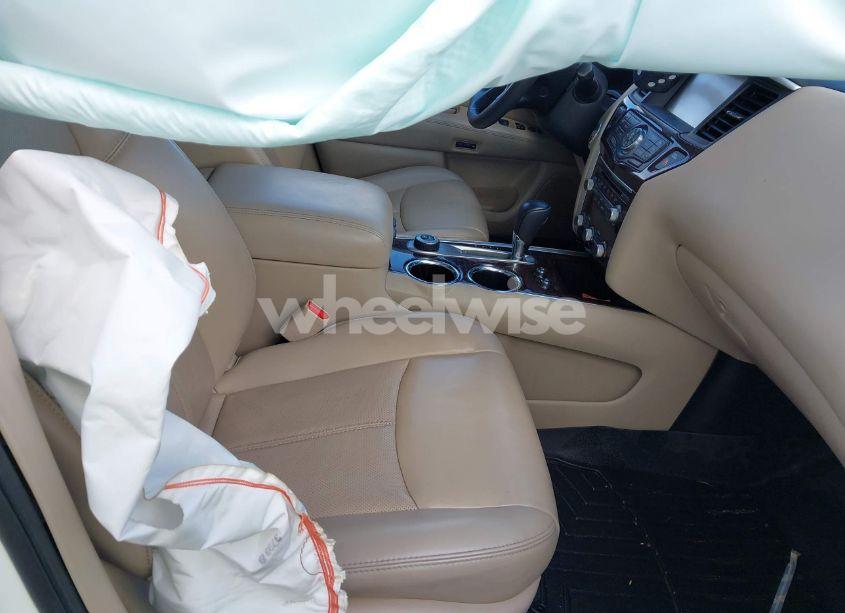 Photo 5 of 2016 Nissan Pathfinder PLATINUM (VIN 5N1AR2MM1GC605264)